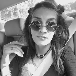 Meet your Posher, Erica